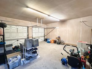 Photo 24- click for photo gallery